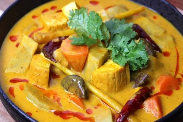 Cà ri chay thơm ngon, hấp dẫn