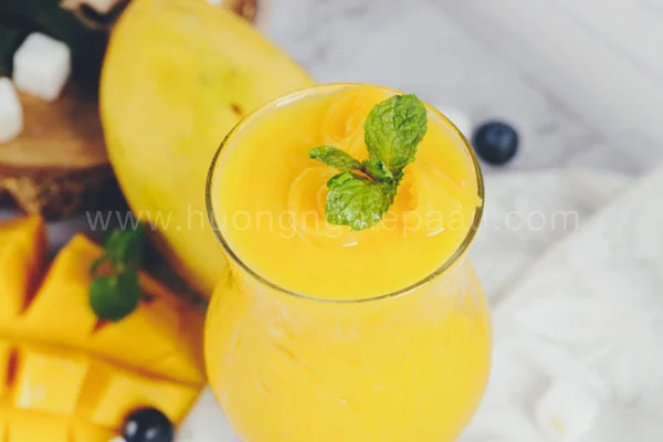 Sinh tố xoài chứa hàm lượng vitamin