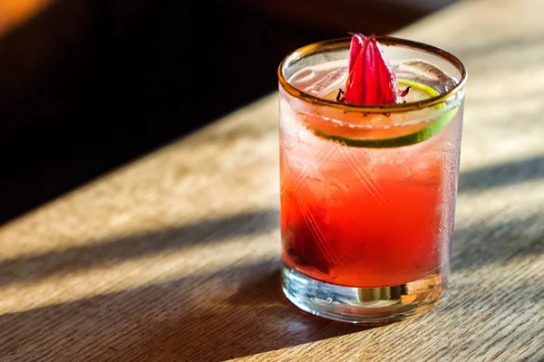 cách trang trí cocktail tinh tế