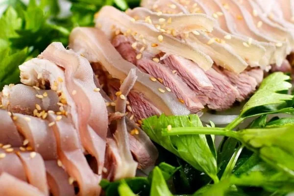 Tác dụng chân dê hầm thuốc bắc