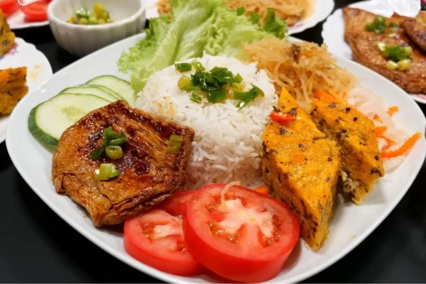 Cơm Tấm Sườn Bì Chả Chay