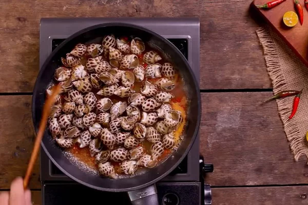 Làm sao để ốc hương không bị dai