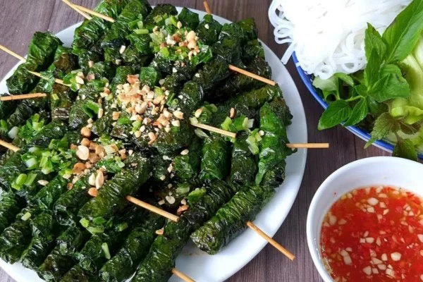 Món bò cuốn lá lốt ngon