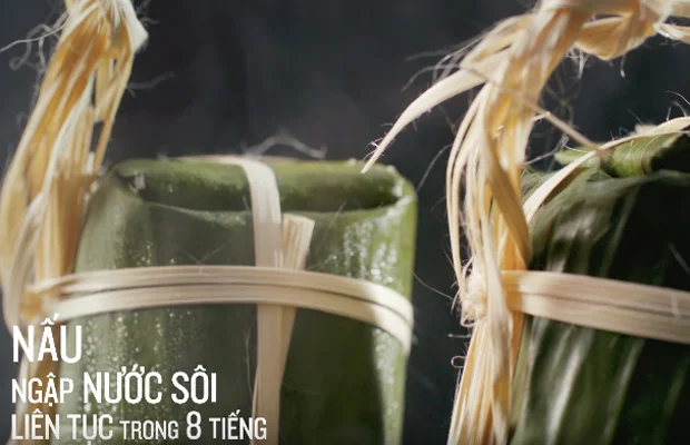 luộc bánh tét trong 8 tiếng