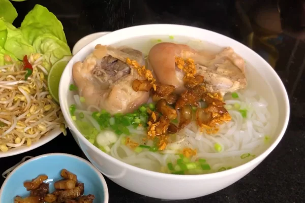 Sự đa dạng của món hủ tiếu giò heo