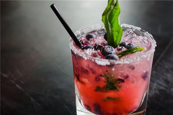 Deadpool 2: Cách Làm Cocktail Deadpool Chưa Kịp Gọi