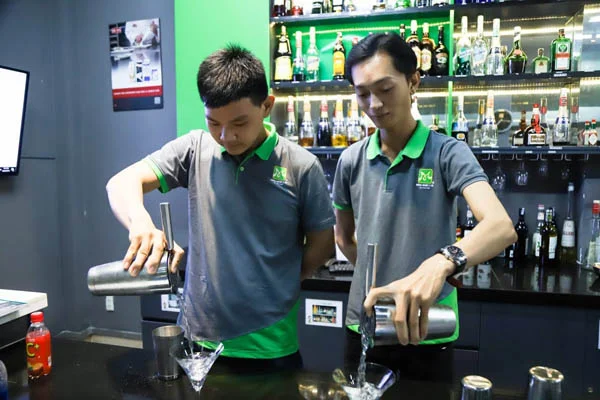 chương trình nghiệp vụ bar trưởng