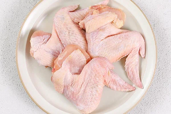 Nên chọn cánh gà có độ sáng bóng