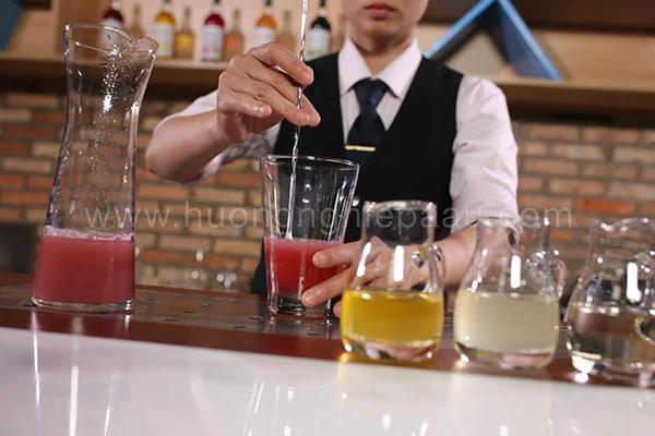 Khuấy đều cho hỗn hợp hòa quyện