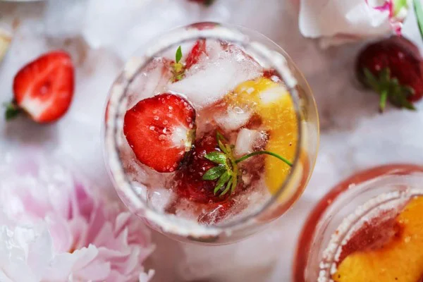 món tequila rose spritz