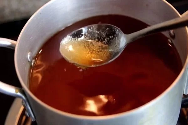 Nấu hỗn hợp nước mắm ngâm kim chi