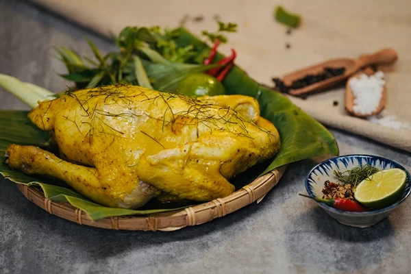 Gà hấp muối là món gì?