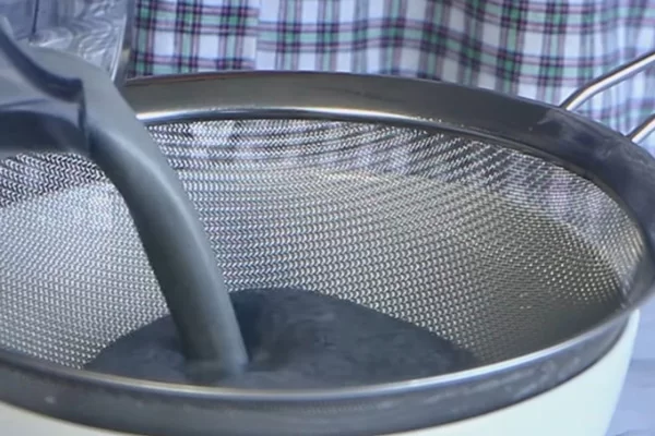 Lọc mịn mè đen