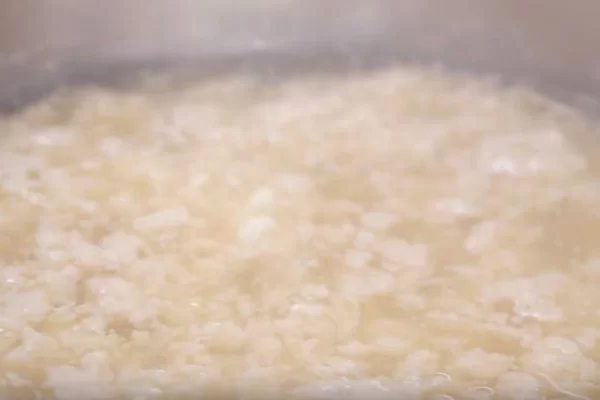 nấu đến khi đậu kết tủa với nước trong