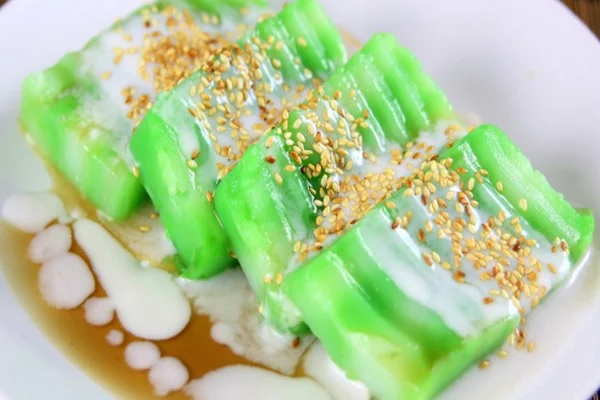 Bánh đúc lá dứa