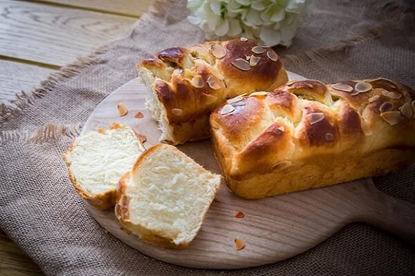 bánh mì hoa cúc Brioche Bánh mì hoa cúc thơm ngon