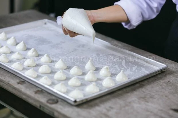 bắt bột bánh lady pinger