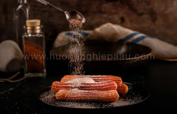 Cách làm bánh churros chấm chocolate