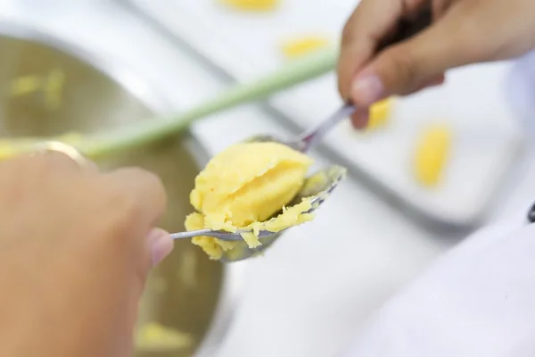 Cách tạo hình Sweet Potato