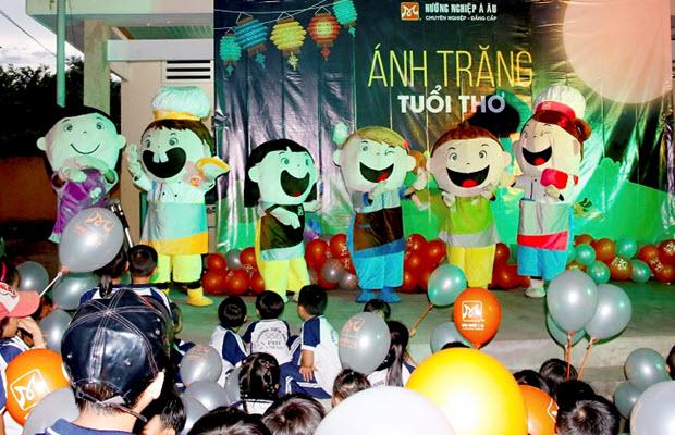 Đêm hội Ánh Trăng Tuổi Thơ