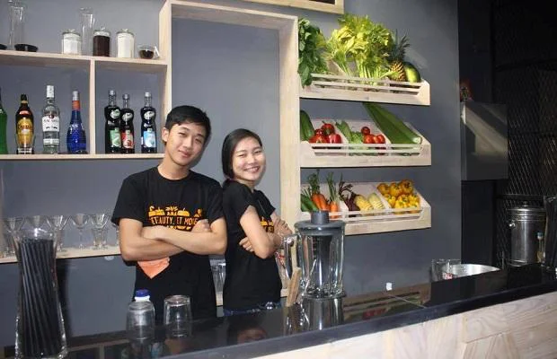 ha-nguyen-ai-tram-ben-quay-pha-che-dac-biet ha-nguyen-ai-tram-ben-quay-pha-che-dac-biet