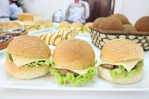 học làm bánh Hamburger học làm bánh Hamburger