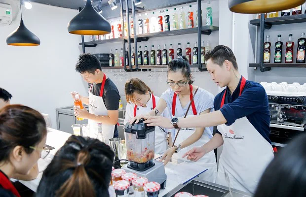 học pha chế thức uống