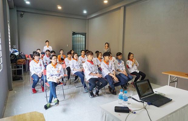 Học viên lĩnh hội kiến thức