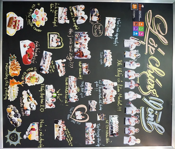 khi giảng viên làm model lớp chúng mình