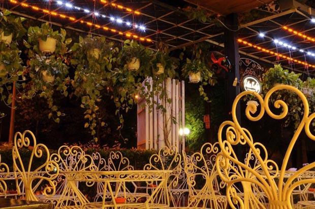 không gian quán thơ mộng