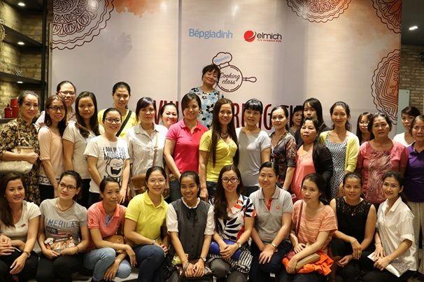 Lớp trải nghiệm làm bánh trung thu thành công tốt đẹp Lớp trải nghiệm làm bánh trung thu thành công tốt đẹp