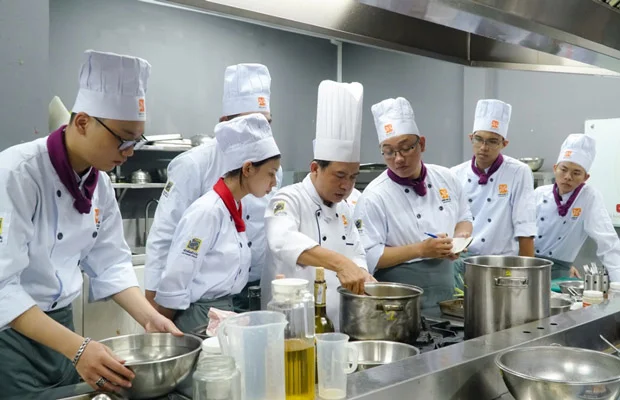 kỹ thuật nấu nước dùngn