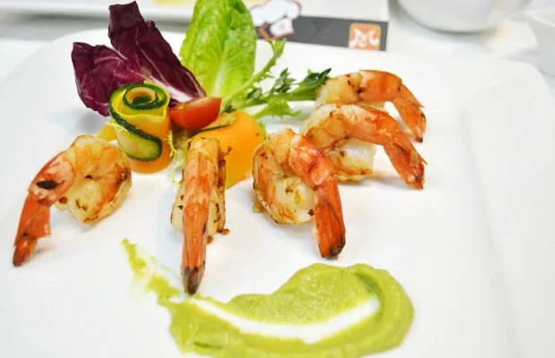 Món ăn làm phương pháp flambe và rượu cognac