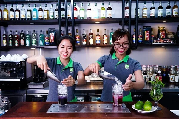 Pha chế hiện là nghề đang rất hot nghề đang rất hot