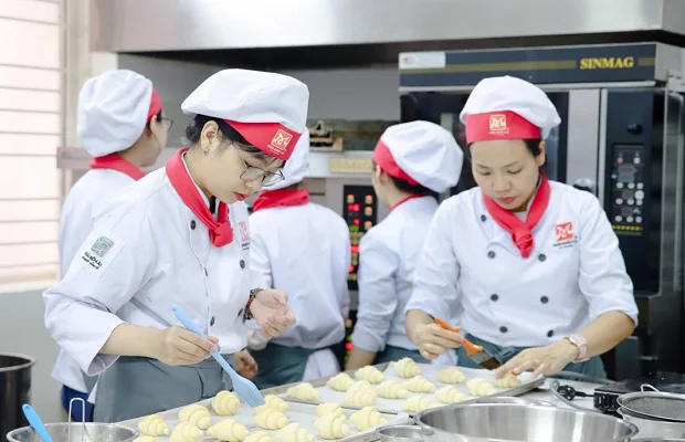 Những chiếc bánh Croisant