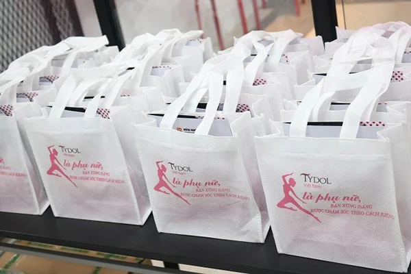 những phần quà từ OPV