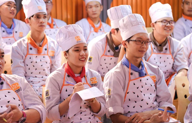 thích thú với cách tạo nước xốt