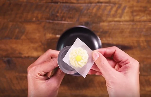 Tạo hình hoa cúc đẹp mắt