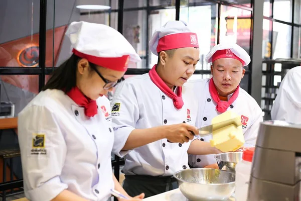 Thời gian học ngắn, thực hành nhiều