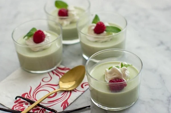 Trang trí bánh pudding đẹp mắt Trang trí bánh pudding đẹp mắt