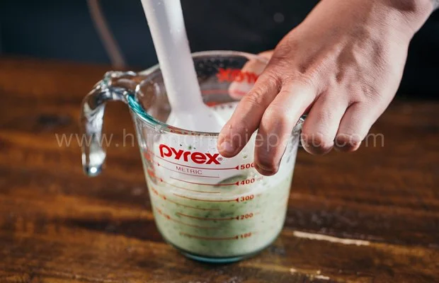 Xay hỗn hợp để tạo bọt sả