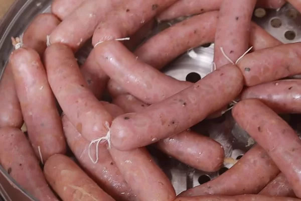 Cách hấp lạp xưởng