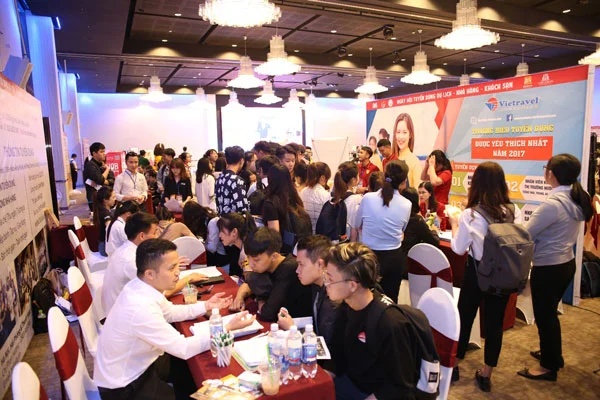 Học viên HNAAu được tiếp cận việc làm tốt và phỏng vấn trực tiếp tại ngày hội phỏng vấn trực tiếp tại ngày hội