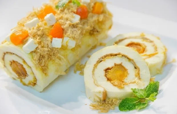 bánh bông lan trứng muối hấp dẫn