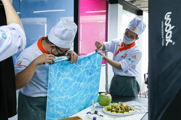 lựa chọn dụng cụ phù hợp cho ý tưởng Học viên set up khung hình