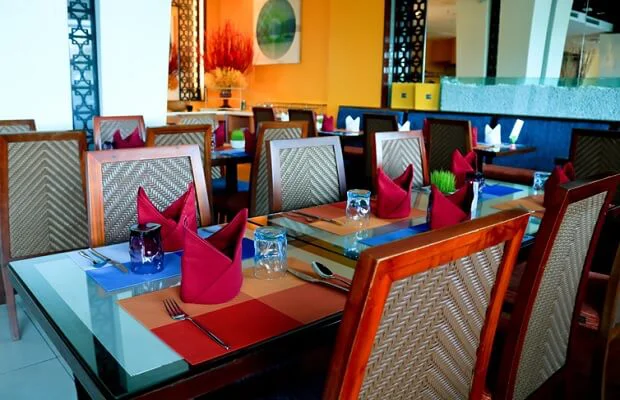 Không gian nhà hàng của khách sạn