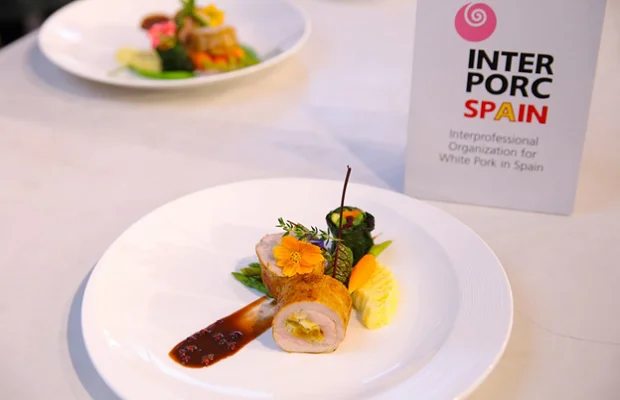 Món Stuffed pork trang trí bắt mắt