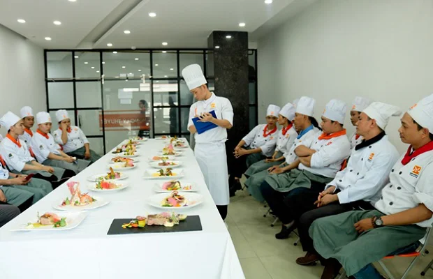 Thầy Nguyễn Văn Thuận đánh giá tác phẩm