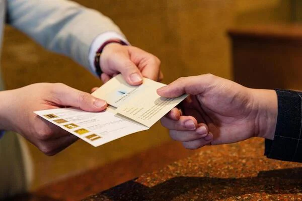 làm thế nào trở thành lễ tân giỏi