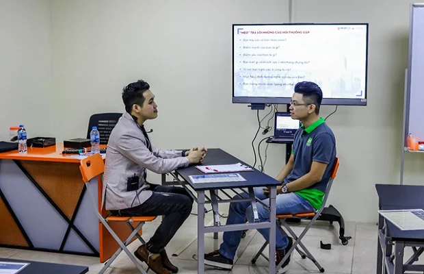 phỏng vấn giả định diễn ra sinh động